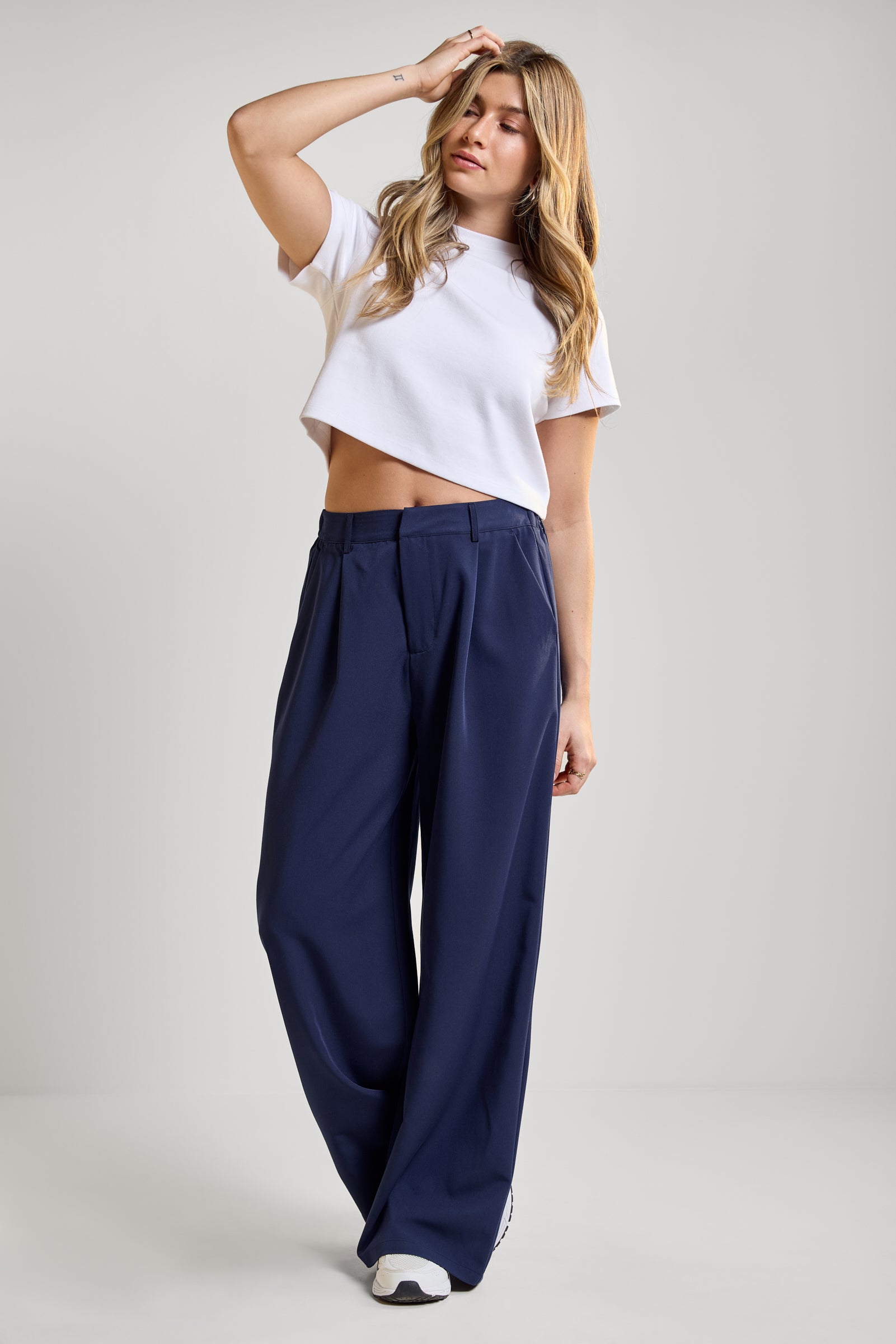 On Lightweight Pants Navy Women's Sサイズ Women's Lightweight Pants | Blue | On United Kingdom