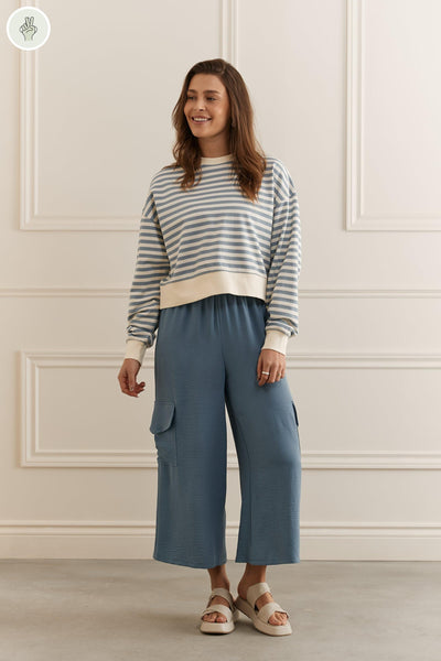 Palazzo style cargo fluide - 5089 (Seconde Main)-Pantalon-Trove-Bleu-XL-e73dcef3-7968-472b-8b8d-b347dcbcf169-WOMANCE