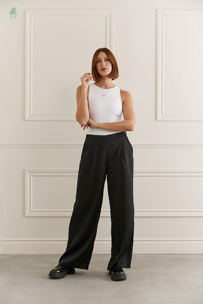 Pantalon jambes larges en satin - 5078 (Seconde Main)-Pantalon-Trove-Noir-XS-39f353fb-ee72-4abd-9d23-b68801456563-WOMANCE
