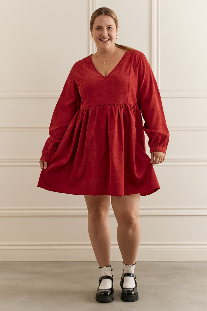 ROBE-2108-ROUGE-WOMANCE-CURVES-1