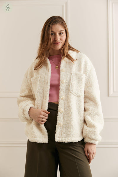Surchemise oversized sherpa - 3020 (Seconde Main)-Veste et veston - Seconde main-Trove-Crème-M-8f364fe5-e7b4-464a-a7ec-cb28de19c93e-WOMANCE