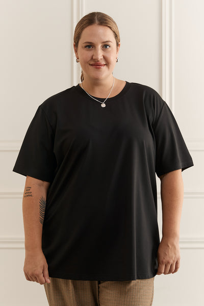 T-SHIRT-9050-WOMANCE-CURVES-1