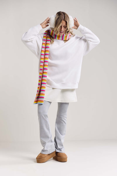 Chandail à capuchon « Happy Girl Era » - 9151