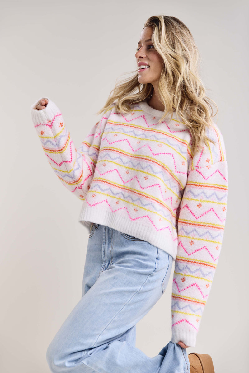 Loose-Fitting Patterned Sweater - 8151