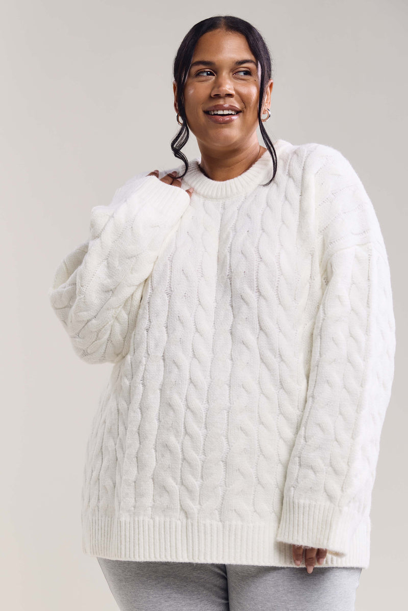 Chandail en tricot à câbles - 8149