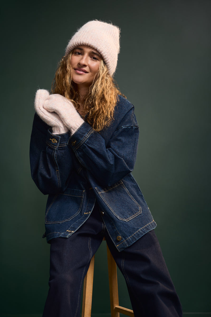 Fuzzy Mittens - A0268